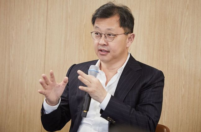 최재원 SK온 수석부회장이 5일 오후 서울 종로구 관훈동 SK온 관훈사옥에서 개최된 