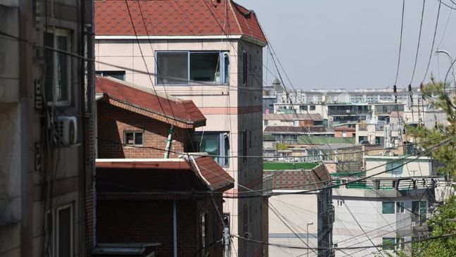 전국에서 전세사기 피해 사례가 속출하고 있는 가운데 19일 오후 서울 강서구 화곡동 빌라 밀집 지역의 모습. ⓒ연합뉴스