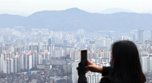 서울 남산 산책로에서 바라본 서울 시내 모습.ⓒ연합뉴스