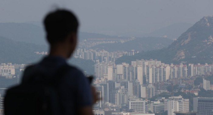 오전 남산에서 바라본 서울 시내 아파트. [제공=연합뉴스]