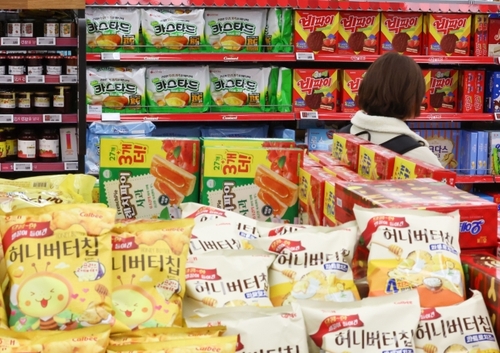 최근 이른바 ‘슈링크플레이션’으로 인해 소비자들이 숨은 물가상승에 노출되는 등 가계부담 증가 우려가 제기되자 공정거래위원회가 대책 마련에 나섰다. [제공=연합]