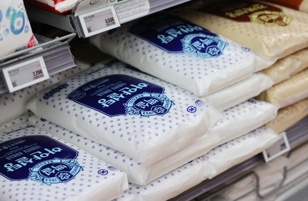 설탕가격이 급등세를 보이고 있다. 연합뉴스