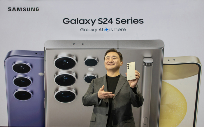 올해 1월 미국 새너제이에 위치한 SAP센터에서 열린 ‘갤럭시 언팩 2024(Galaxy Unpacked 2024)’ 행사에서 노태문 삼성전자 MX사업부장 사장이 갤럭시 S24 시리즈를 공개하는모습. [제공=삼성전자]