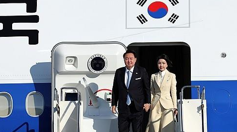 윤석열 대통령 부부, 카자흐스탄 아스타나 도착. [제공=연합]