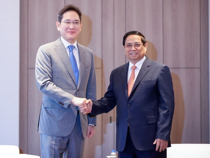 이재용 삼성전자 회장이 2일 오전 서울 모처에서 팜민찐 베트남 총리를 만났다. [제공=베트남 관보 VGP]