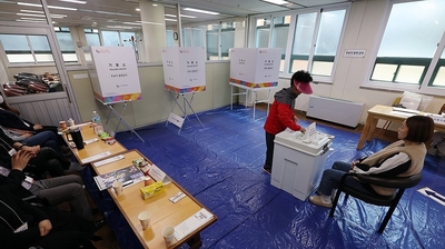 [총선] 사전투표서 60대 22.69% 가장 많이 참여…이어 50대 22.51%