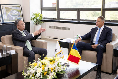루마니아 대통령, 두산에너빌리티 본사 방문…SMR 역량 확인